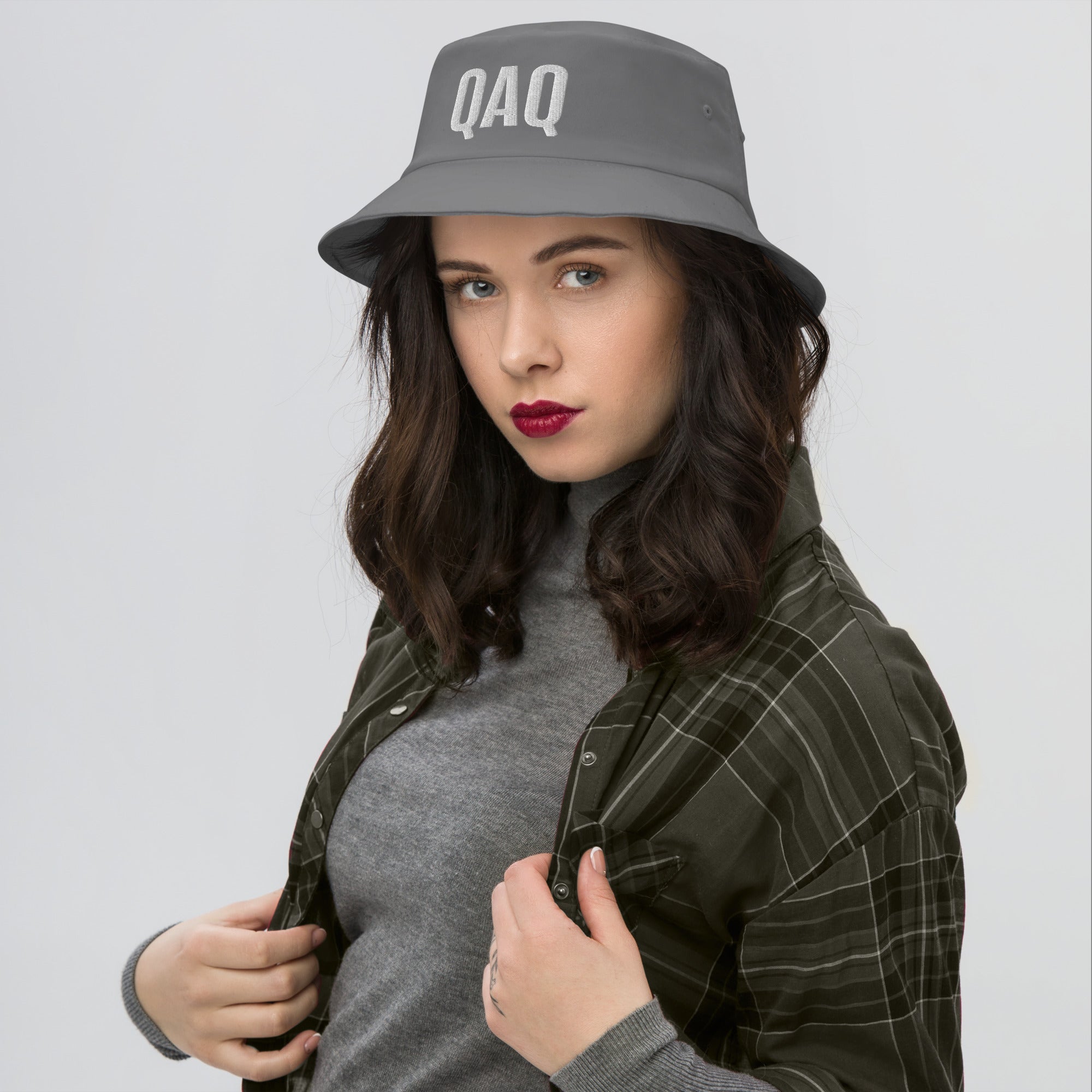 QAQ Old School Bucket Hat - MobbMall